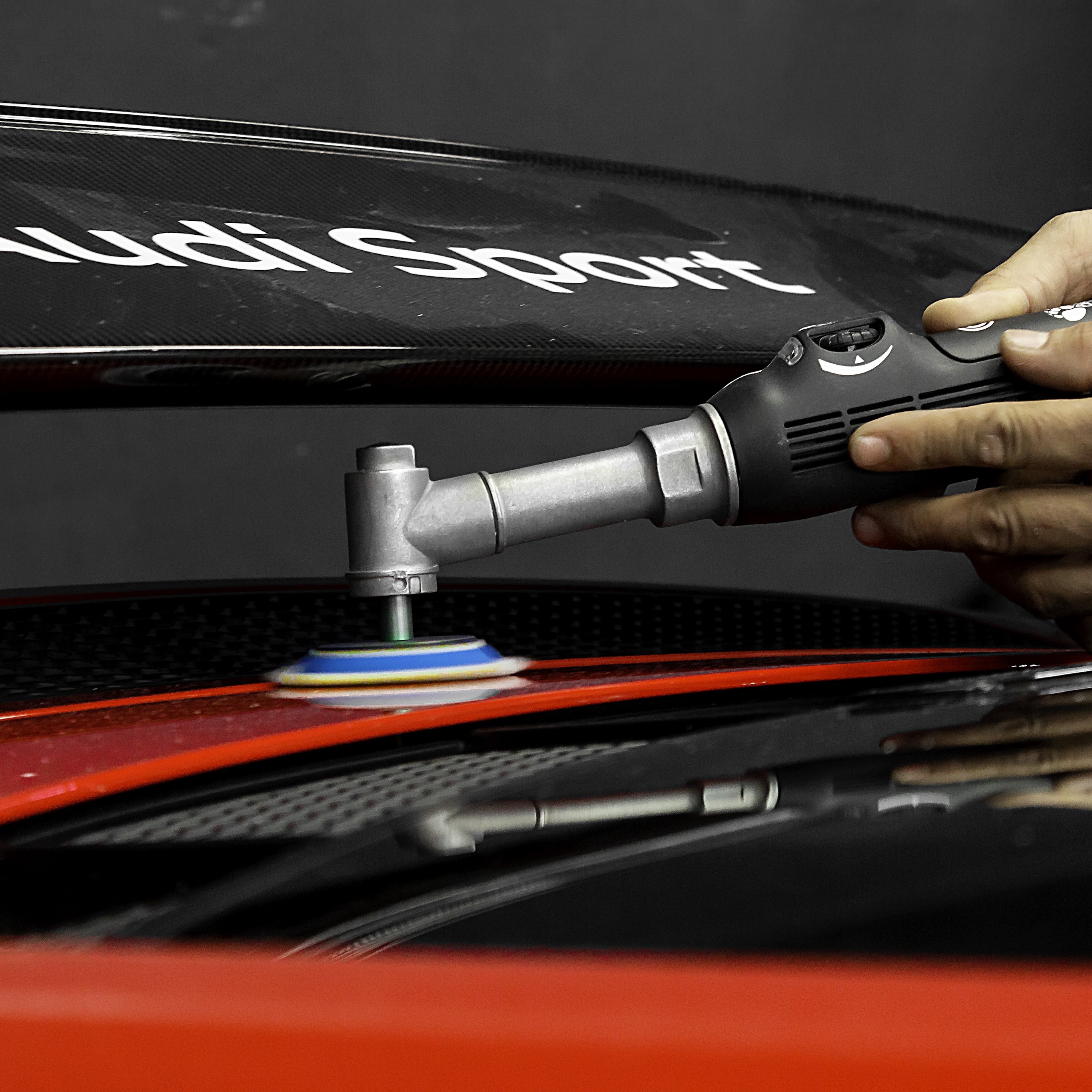 Audi R8 Rojo Restauración AquaShield®